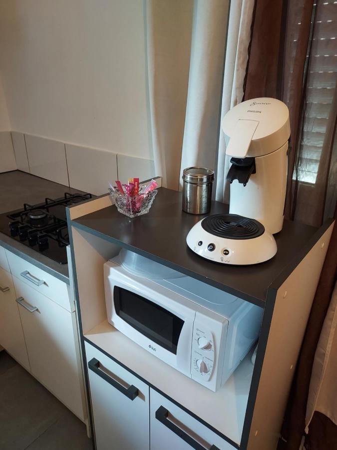 Appartement Meuble Avec Deux Chambres 물랭 외부 사진